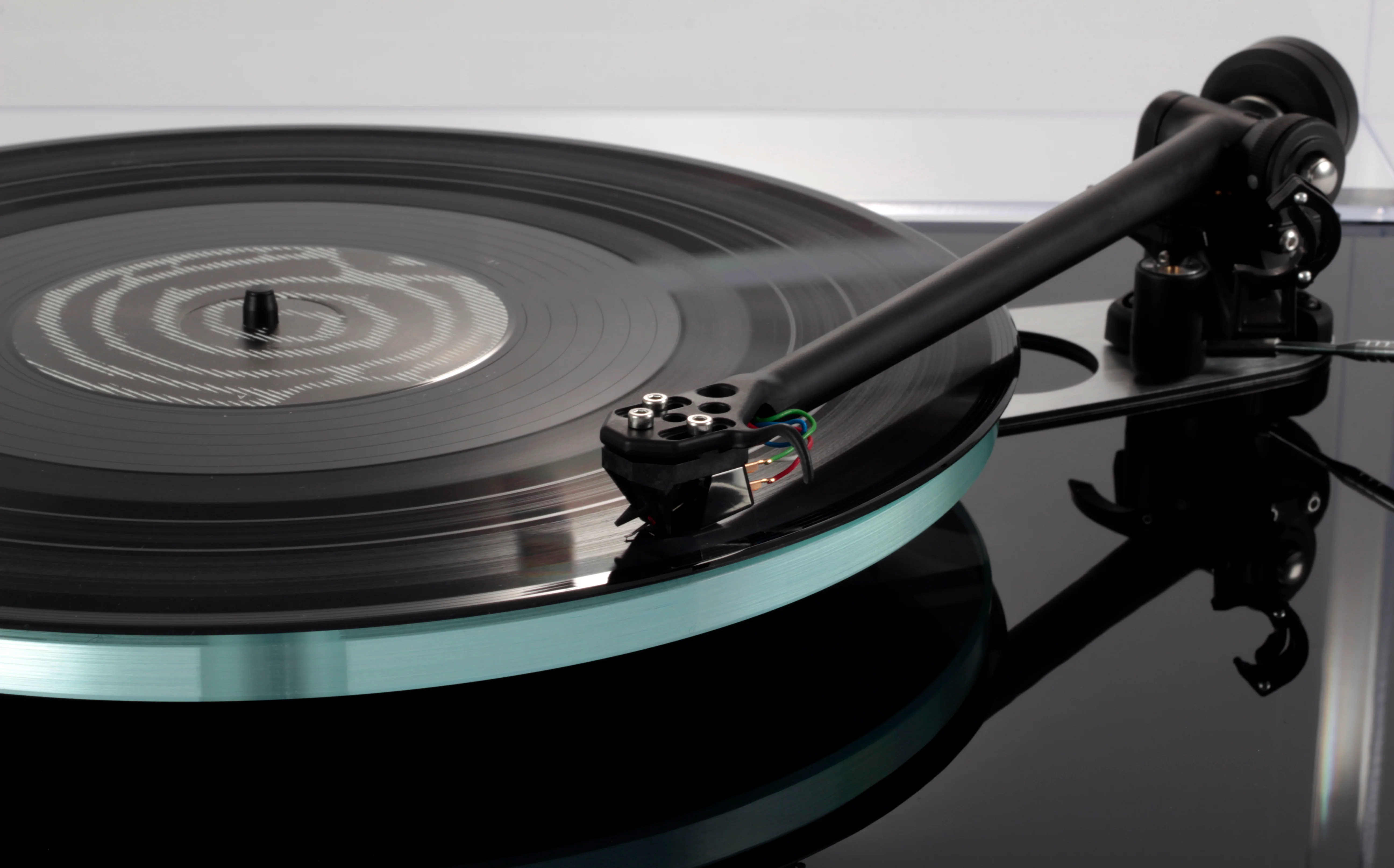 Rega Planar 3 Turntable - Image 3